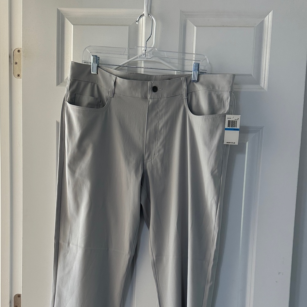 Callaway Men's Light Gray Chinos